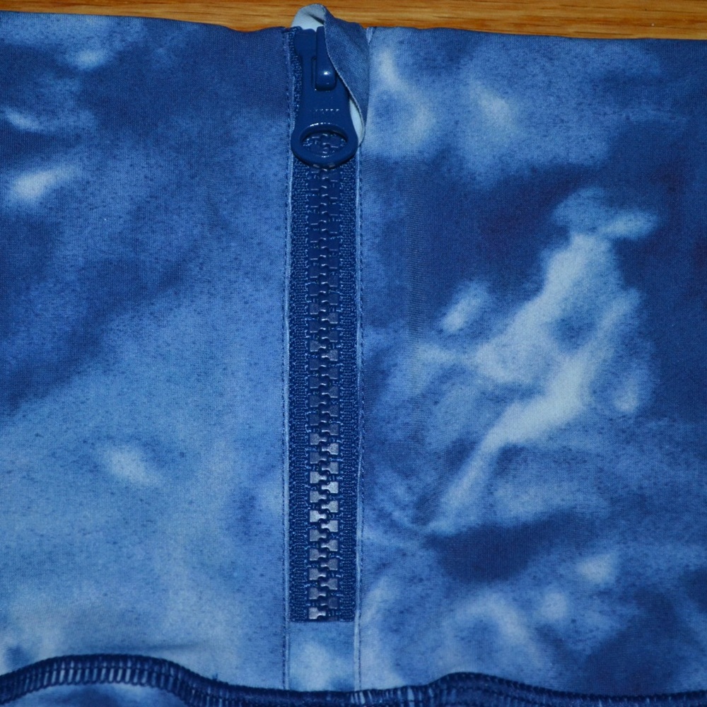 Women’s lululemon ‘Run with the Waves Crop 21” KPBM’ pants, size 6 - NEW - Picture 5 of 6